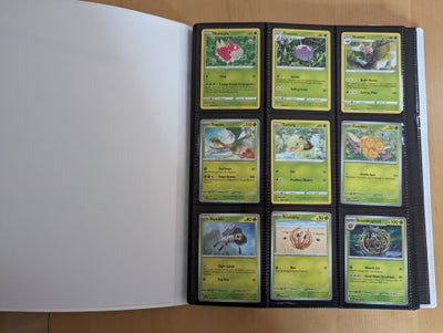 Samlekort, Mappe med Pokemon kort, Helt ny mappe med over 100 Pokémon kort