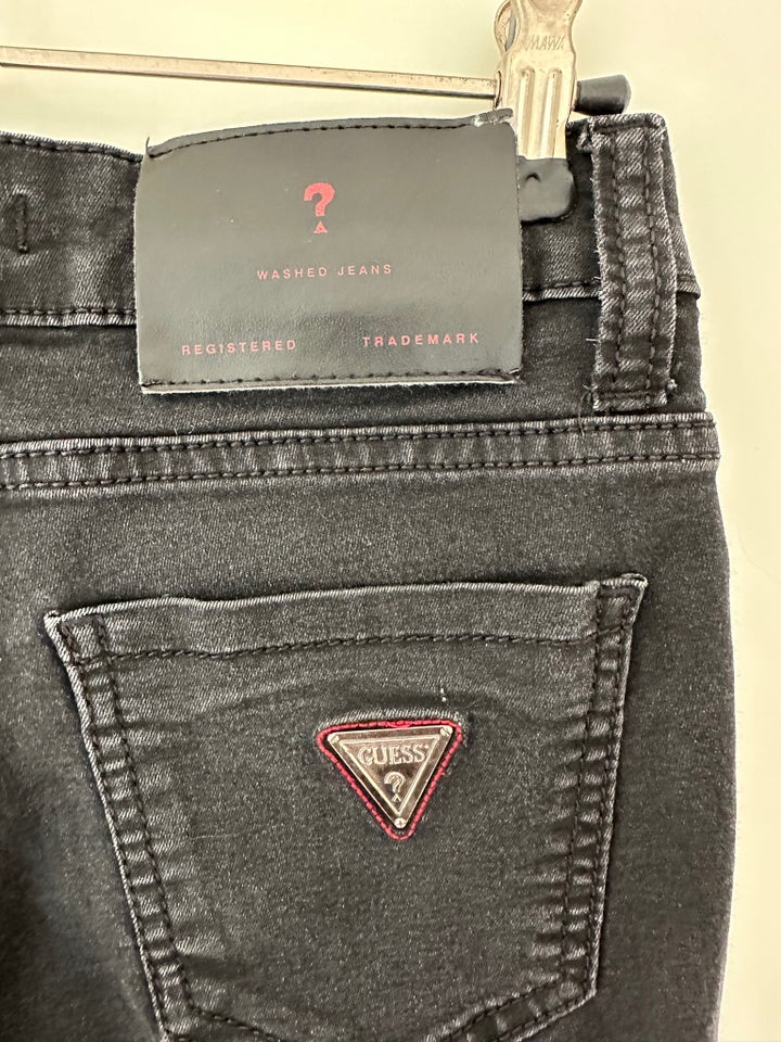 Jeans, GUESS, str. 27