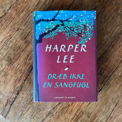 Dræb ikke en sangfugl, Harper Lee, genre: roman, Desværre misfarvet af at ligge i solen