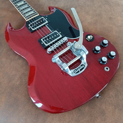 Elguitar, Gibson SG, En super fed Gibson SG '61 fra 2011, med Bigsby og to single coil pickupper (de