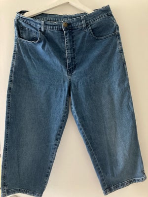 Jeans, Micha, str. 42,  Næsten som ny, Micha jeans capri model 
livvidde 80 cm.
Længde 80 cm.
Pæn st