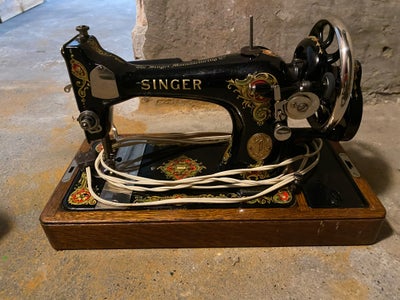 Symaskine, Singer 99K, Singer 99K Symaskine sælges.
Virker som den skal
Produceret Feb 1927