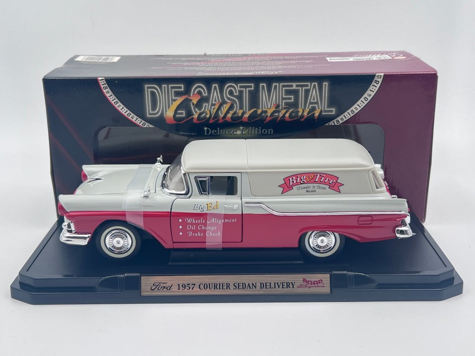 Modelbil, 1957 Ford Courier Sedan Delivery Van, skala 1:18