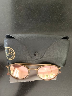 Solbriller dame, Ray-Ban, model 3047 med spejlglas - rosatonede - i god stand - nypris ca 1100 kr 