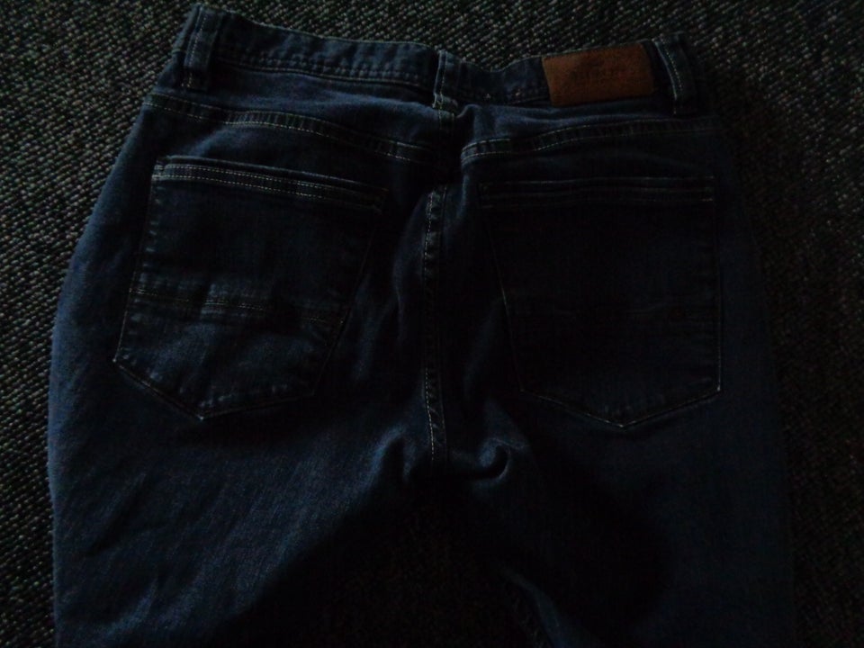 Jeans, Bison, str. 32