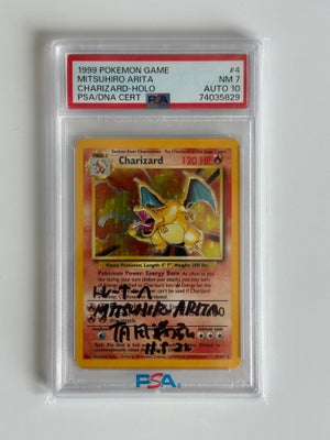 Autografer, Signeret Charizard Base set 4/102 - Psa 7 Auto 10, Pokemon, Charizard fra base set, sign