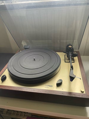 Pladespiller, Thorens, Jubilee, Perfekt, Alt virker 
Pick blå mm ortofon( kan sælges uden pickup for