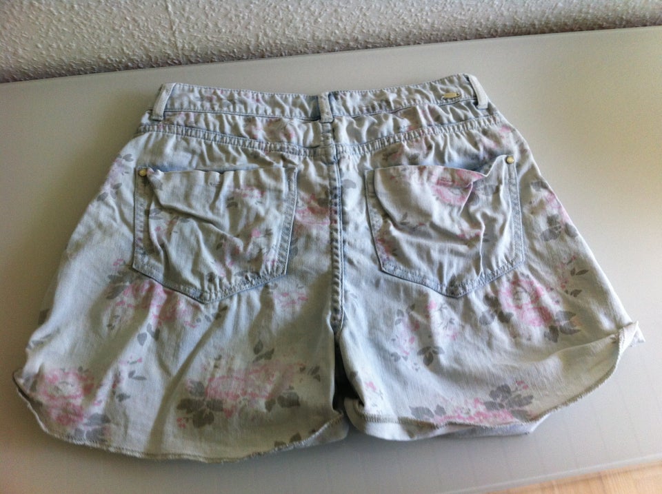 Shorts, Bershka, str. 38