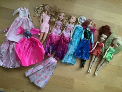 Barbie, Samlet pris. Kan også købes pr stk
Her er Barbie med kjoler og Disney prinsesser
Anna
Elsa
K