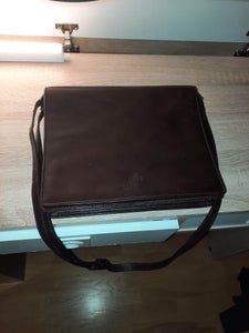 Adax Skuldertaske | DBA - brugte tasker tilbehør