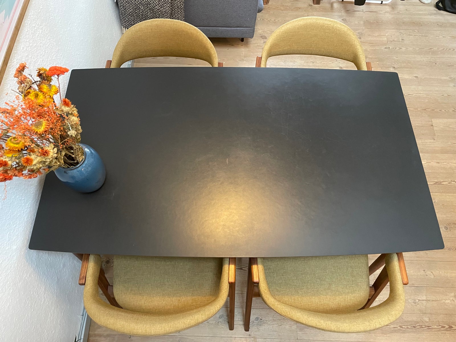 Spisebordsstol, Valnød, Tritan - PBJ Designhouse