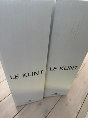 Lampeskærm, Le Klint, Model 1 35 cm skærm i plastik. 2 stk. ubrugt. Pris pr. Stk.