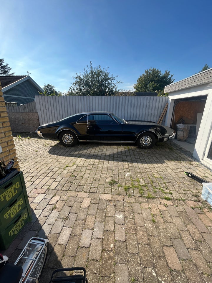 Oldsmobile Toronado, Benzin, 1966
