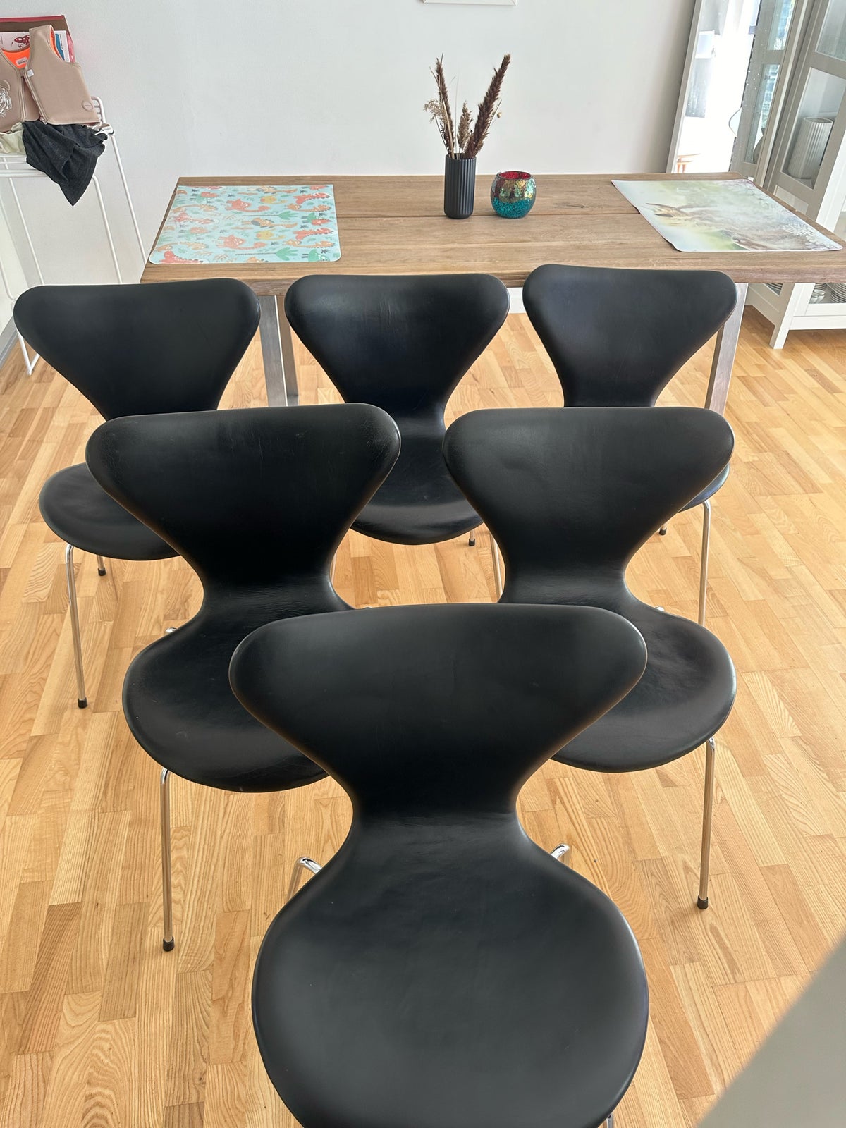 Arne Jacobsen, stol, AJ 7’er stole fuldpolstret sort semi