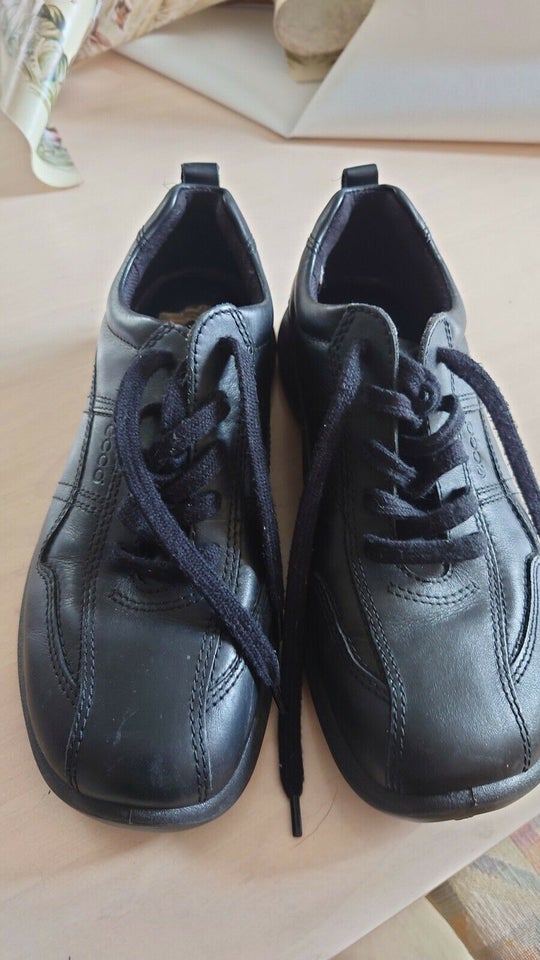 Sneakers, str. 41, Ecco