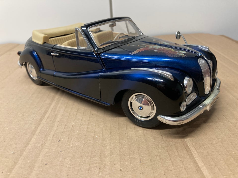 Modelbil, BMW 502 1955 1/18, skala 1:18