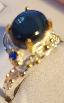 Ring, ædelsten, Smuk Ring med flot NATUR, Blå Safir og 18 K Guld pynt på Sterling sølv , stemplet, s