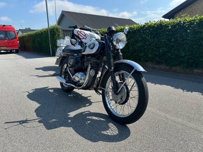 BSA, 650 ccm, 1967, 13900 km, m.afgift, Bsa Thunderbolt A65t 650cc
1967
Maget flot og velholdt cykel