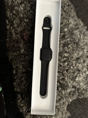 Smartwatch, Apple, Sælger mit appel watch serie 3 virker som den skal og er i fin stand kun brugt me