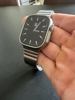 Herreur, Apple, Apple Watch Ultra 2 med originalt Apple Link bracelet i stål (nypris for rem 2699,-)