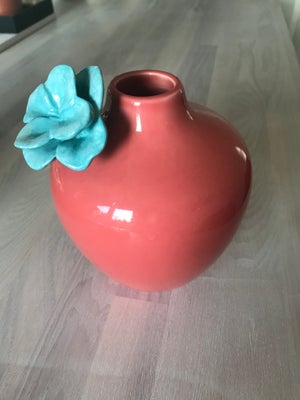 Vase, ., Fin vase fra Butterfly by Matthew Williamson  Købt i magasin  
Fejler ingenting  
Ca 15 cm 