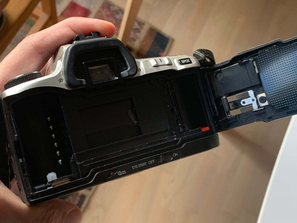 Minolta, 505si Super Dynax 35mm SLR film camera, Rimelig