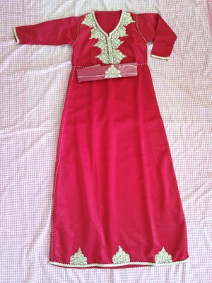 Kjole, Arabisk kjole, ., str. findes i flere str., Helt ny og aldrig brugt er for lille til mine dat