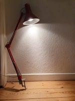 Arkitektlampe, Rød arkitektlampe
