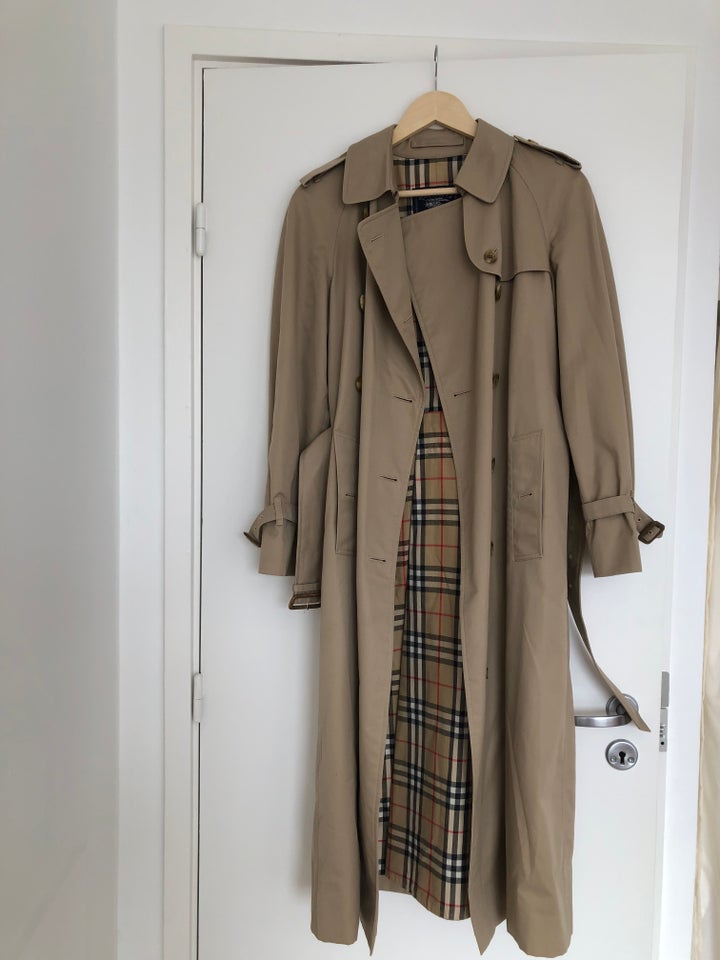 Trenchcoat, str. 38, Burberrys'