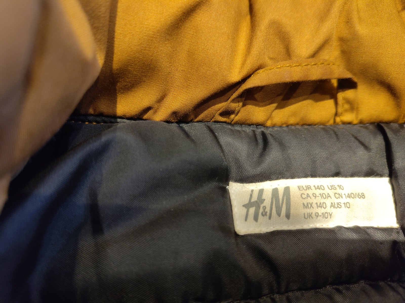 To jakker, H&M str 140 og Pomp de Lux str 134-1...
