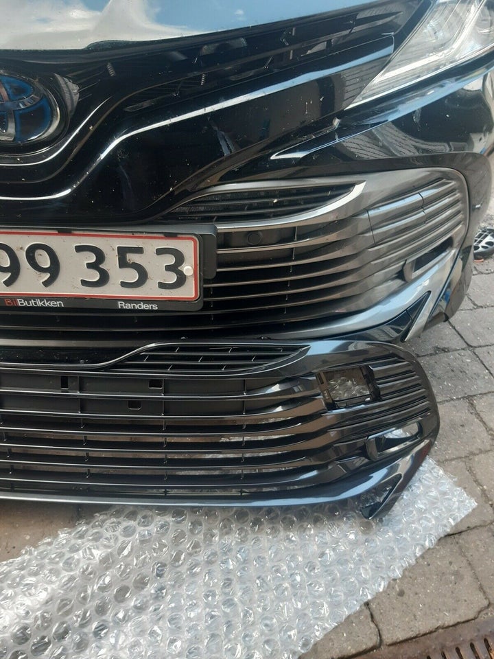 Kofanger, Front grill, Toyota Camry