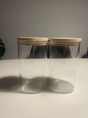 Glas, Opbevaringsglas, 2 stk opbevaringsglas med eg trælåg. H: 17 cm. D: 10 cm. Volume: 800 ml. Har 