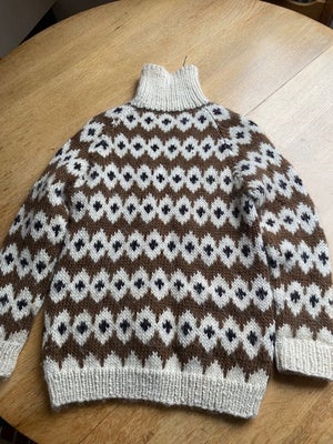 Sweater, Islandsk, str. S,  cremet med sorte og brune mønstrer,  uld,  God men brugt, 	
Traditional 