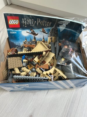 Lego Harry Potter, 75954, Harry Potter Hogwarts 

Instruktionsbog og alle dele medfølger