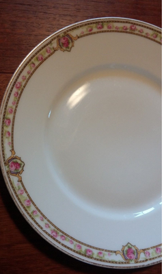 Porcelæn, Stel af tallerken fade kande, Fraureuth, Spisesæt spisestel 

Stel med lyserøde blomster o