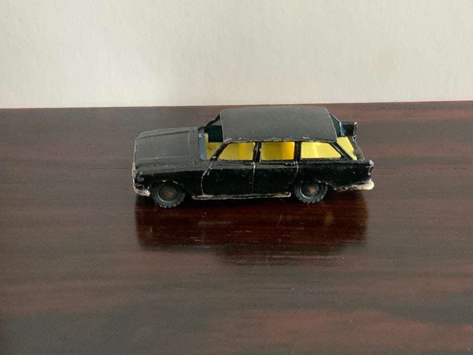 Modelbil, Husky Ford Zephyr Estate 6, skala 1:64