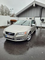 Volvo V70, 2,5 T Momentum aut., Benzin