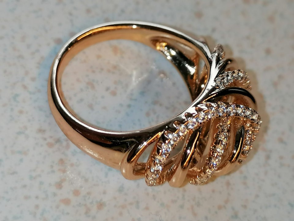 Ring, SWAROVSKI Guld ring