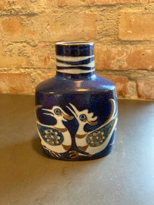 Fajance, Vase, Royal Copenhagen, Aluminia Baca kunstfajance 708-3207 Vase, blå med fugledekoration 1