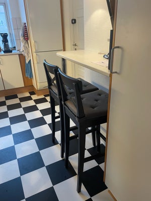 Køkkenstol, Barstole i god kvalitet 

75 cm siddehøjde 

300,- for begge to