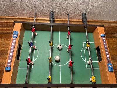 Bordfodbold, Børnespil, andet spil, Mindre bordfodbold, måler 51x31cm, incl 2 bolde. Pæn stand, men 