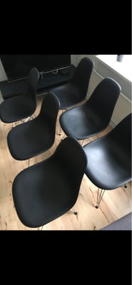 Spisebordsstol, Eames, 6 stk velholdte Eames Plastic Side Chair DSR sælges samlet. 
Farve : deep bla