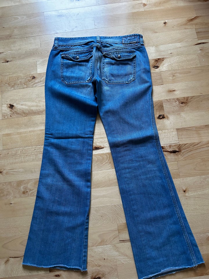 Jeans, Diesel, str. 27