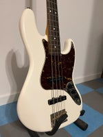 Elbas, Squier Jazz Bass CV