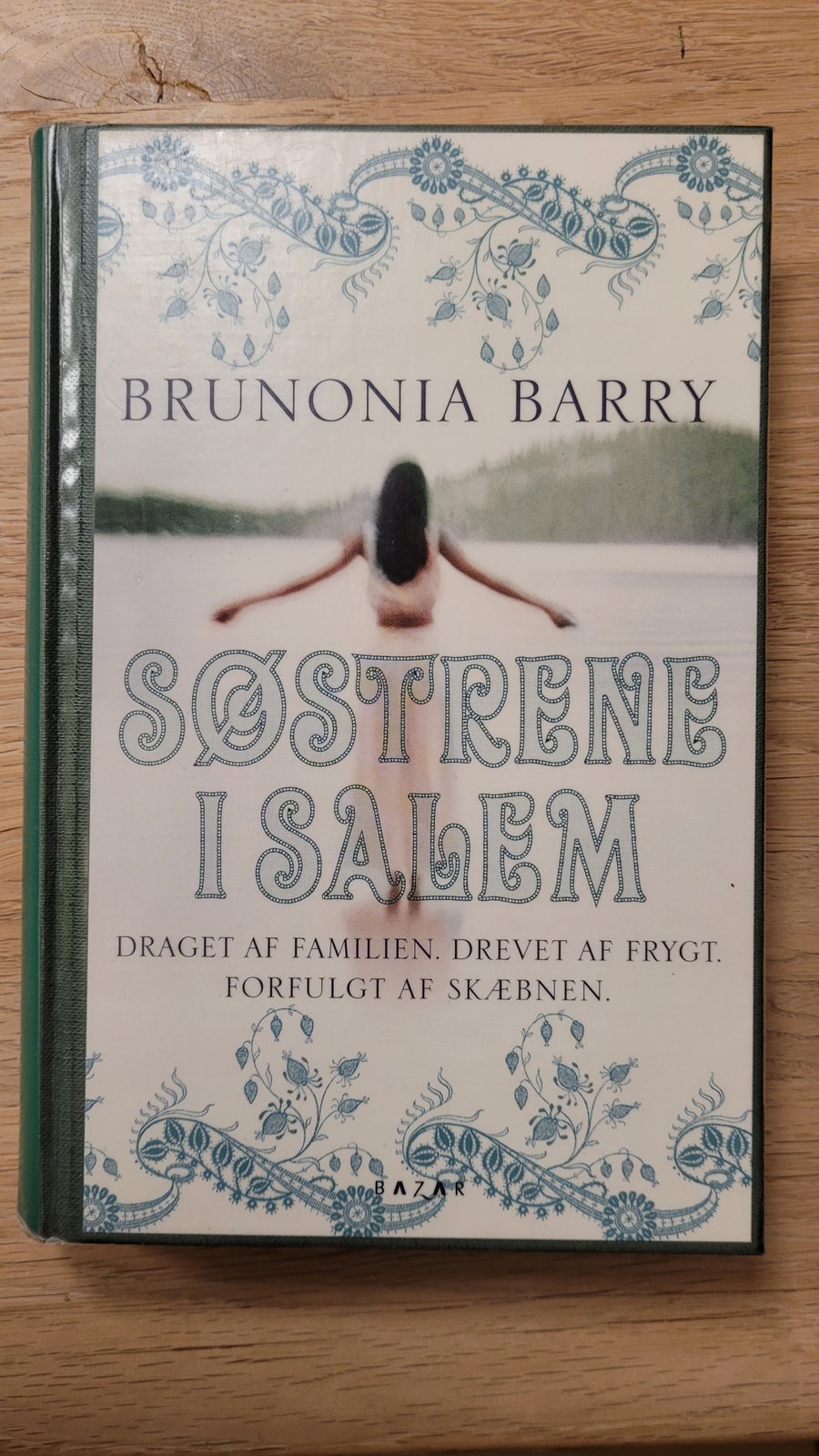 Søstrene i Salem, Brunonia Barry, genre: roman