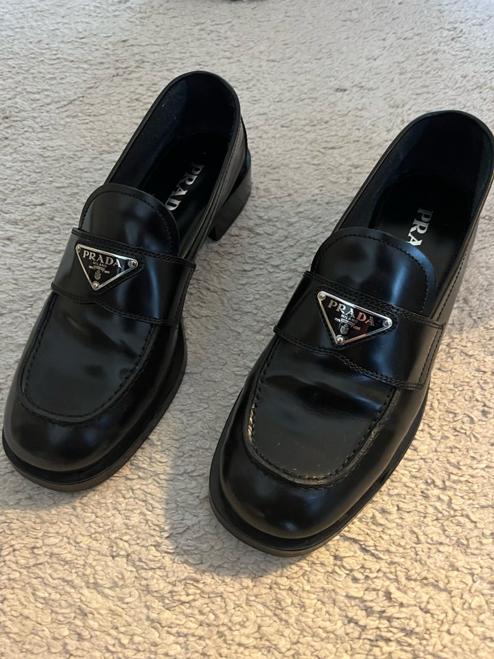 Loafers, str. 39, Prada