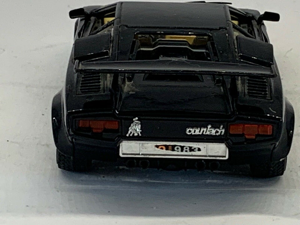 Modelbil, Bburago Lamborghini Countach 1986, skala 1:24