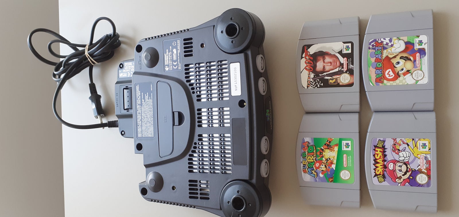 Nintendo 64, N64 med 4 spil, Perfekt