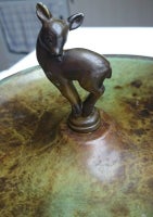 Bronzefad med hjort, H. F.
