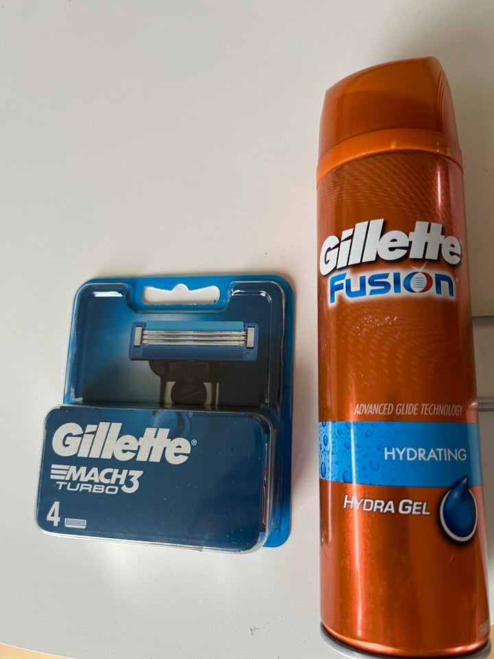 Barberskraber, Barberblade og barberskum, Gillette